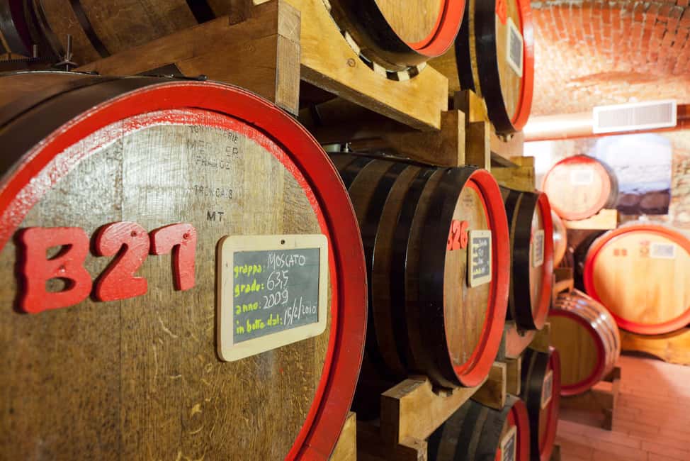 Silvano d'Orba: Distilleria Gualco